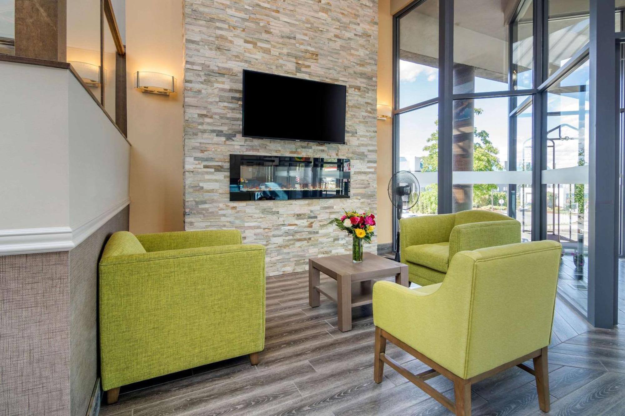Quality Inn Kamloops Kültér fotó